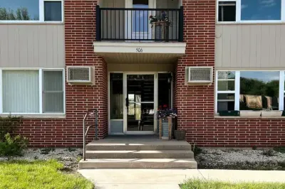 Butterfly Park Retreat #3 - Centrally located to Decorah's Top Attractions! Hotels near Decorah Dog Park