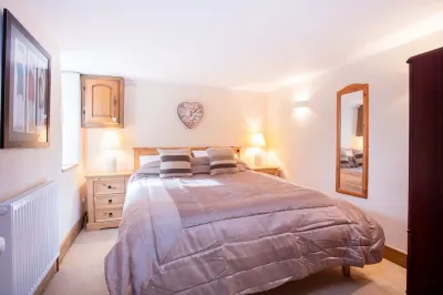 Bay Cottage, a section of Ebbingford Manor, 850 yr old manor house by beach&town Hotel in zona Compass Point