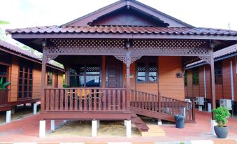 D'Razna Chalet Pantai Seberang Takir