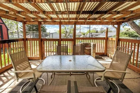 ⁑King Bed⁑Whirlpool Tub⁑Covered Patio⁑Near Playground⁑ Отели рядом с достопримечательностью «Южная Дакота Скул оф Майнс & Текнолоджи»