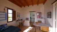 CASA CONSULTORIO, country house in unique nature. Hotels in Guatiza