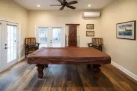 Simply Stunning Home in DT Lake Geneva W/Game room! - 5 estrellas