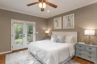 Park Street Dream in Downtown Northport, 2.5 Miles from U of A Stadium - Wifi
