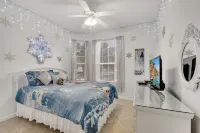 Create Magic Moments steps away from Waterpark & Pool. On Disney's Doorstep