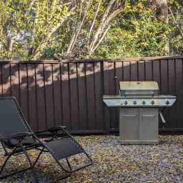 Designer retreat home near Stanford! Luxury, Gym, Peloton, office,Backyard,BBQ Hotel Exterior