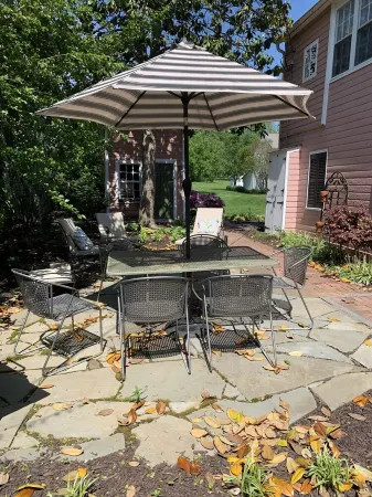 The PINK PEARL in Historic Leesburg