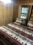 Cedar Ridge Log Cabin on 14 acres - Pet Friendly!