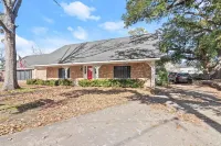 The Hidden Gem - Huge Floor Plan - Game Room Hotel in zona Creole Nature Trail Adventure Point