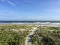 Charming Ocean View Condo at Caswell Beach - the "Nan~Sea" Awaits You