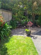 Bellerive Bluff 2 Bedroom Apartment has water views, close to Restaurants, Beach