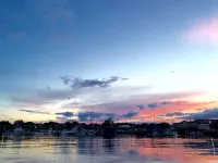 In-town, coastal + relaxing in Rockland Hotels in Rockland