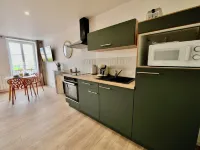 D-DAY SUITES:Terra 25m²/City center/2min walk to train station / 20min to Utah Beach Hotels in Carentan