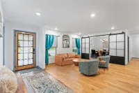 Luxury Oasis w/ Private Pool - 5-Minutes to Beach