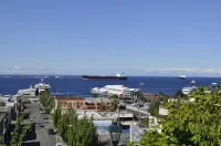 6 Adults, Dogs OK see below . Breakfast , Olympic Nat. Park, Victoria ferry