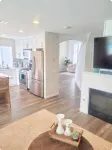 Spacious Poolside Oasis - Right Next to Beach and Legoland