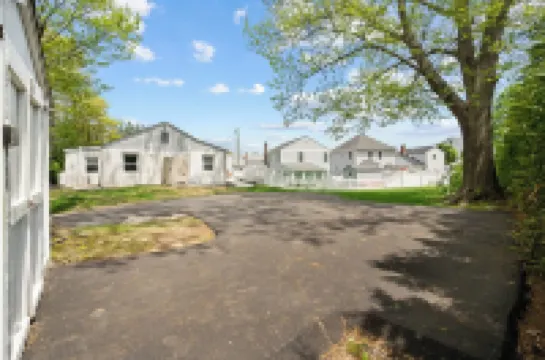 Beach Cottage, Private Beach and Pass