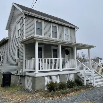 Coastal Daze Cottage on Famous Chincoteague Island! Come see the wild ponies!