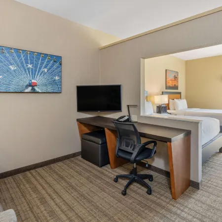 Cambria Hotel Plano - Frisco