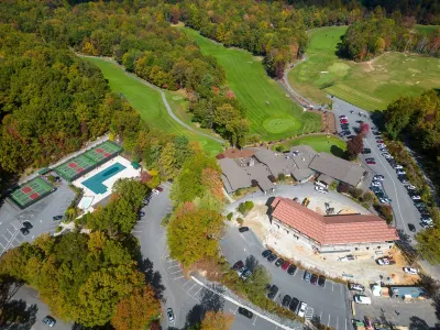 Amazing Connestee Mountain Home Hideaway Hotels near Fred W. Symmes Chapel