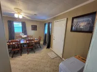 Sunkist beach house. Lake side house 3 bedroom house