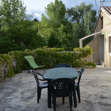 La Ferme du Sublon, Gîte Le Romarin, Farm sales Отели в г. Малосен
