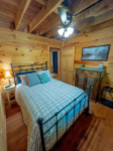 Woods Retreat at Table Rock