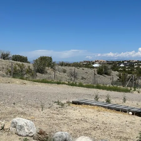 Charming Tiny House / Placitas Casita with great location, views, and Privacy