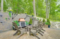 Cozy 4-bedroom house in enchanting Bushkill with private hot tub & game room