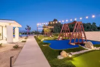 Incredible 45 Ft Pool: 9 Br, 15 Bed, 45 ft Pool, 9 Putting Holes Golf, Gameroom