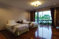 Menam Resort Hotels in Sai Noi