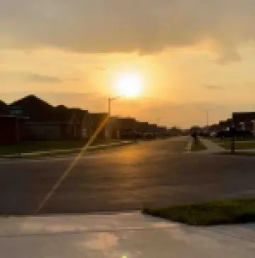 Morden NEW Home in Heart of Lafayette