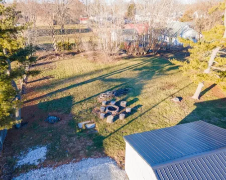 Clean, comfortable home. 馬里恩酒店