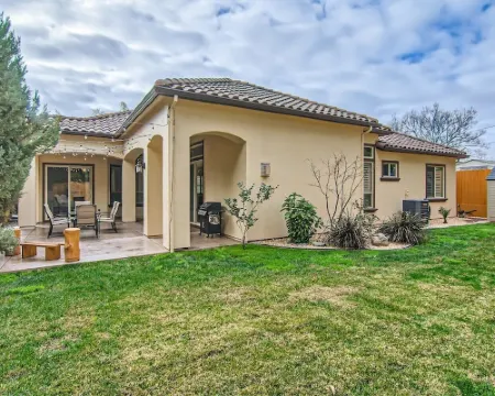 Granite Bay Home by Folsom Lake Hotels in Granite Bay