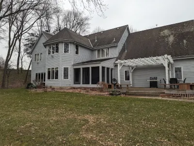 Beautiful Family Home on Quiet Lake Ashippun