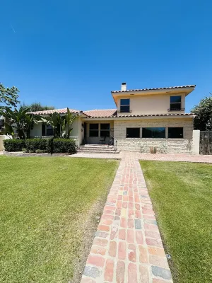 BIG ONE OF A KIND EUROPEAN SPANISH MEXICAN HACIENDA HOUSE W/ POOL ARTSY VINTAGE