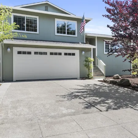 Spacious Coastside Home!