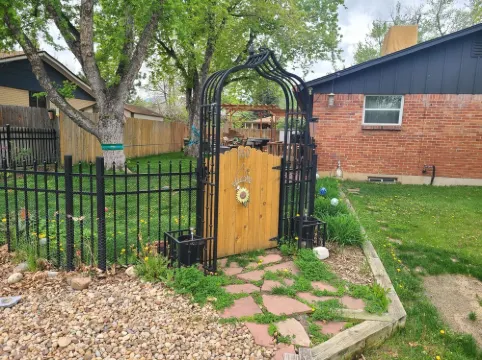 COZY Lower Level 3 Bedroom Private Suite in South Boulder
