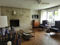 Lovely Downtown Home in Beautiful Beach Town of Charlevoix