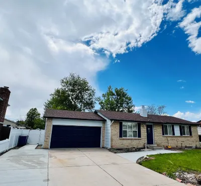 2BD Guest Suite in Basement – Spacious and Private Half of the Home Hotels near The Medical Center of Aurora