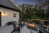 Oakmoss Cottage- New Hottub - Office - Local Wineries - Pet friendly - Dahlonega