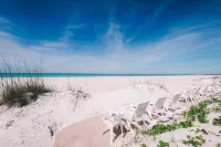 Right on the beach ★ Relax and Enjoy ♥ Sunsets!