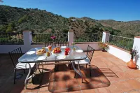 Villa Los Pinos,10 people, HEATED POOL, WIFI, A/C, Petfriendly, magnificent view