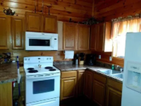 Collier Cabin in Pine Hollow ~ Eminence, MO