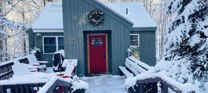 White Mountains Chic Chateau: Updated 3Br+Loft, Sauna, Fireplace & Resort Perks Hotels in Campton