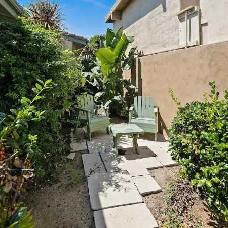 DEL MAR RETREAT & OCEAN VIEW! Walk to the beach!