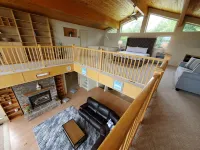 Breezy Point- Huge Home & Amazing Lake Views! Near Sailboat Club & Marina