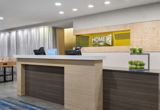 6. 홈2 스위트 바..