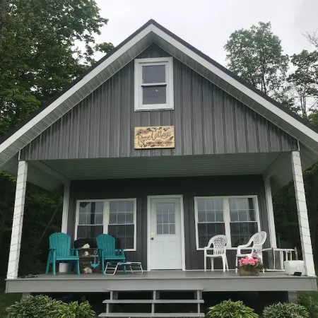 Cabin on the Amish Trail