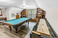 Enjoy 1.3 wooded acres and location to amenities Holly Lake has to offer. - 4-Star