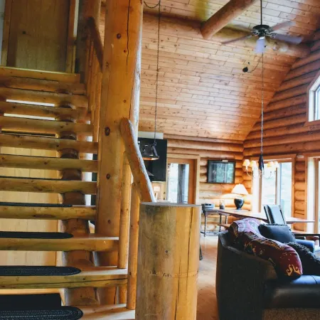 Spacious, family-sized, pet-friendly chalet style log home on Lake Chippewa.